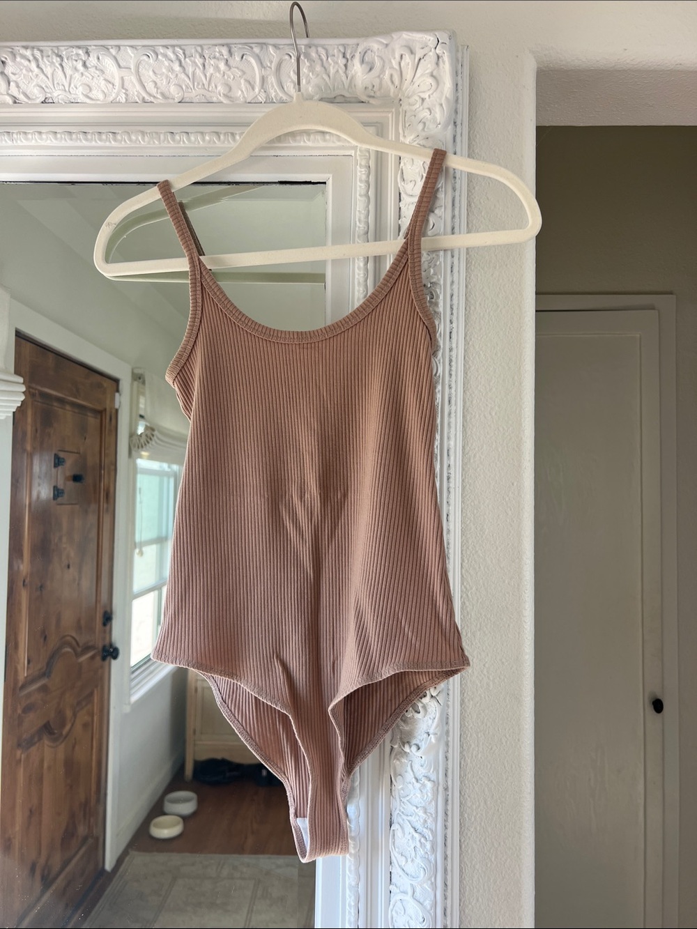 Reformation Ribbed Bodysuit Taupe size Small